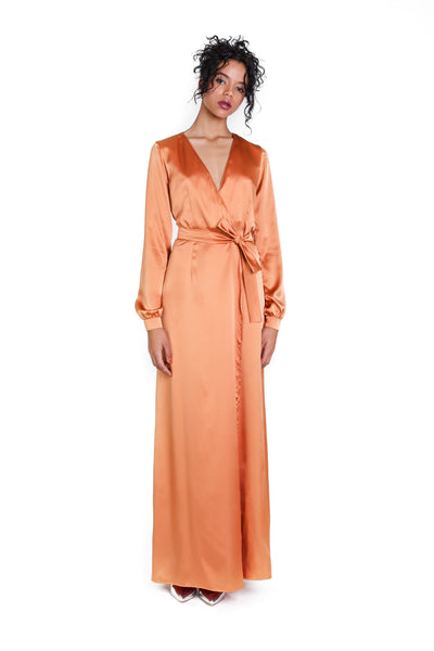 ASTA vegan dress from recycled bottles, available in creme/black/iced blue, custom-fit, Swiss-made.